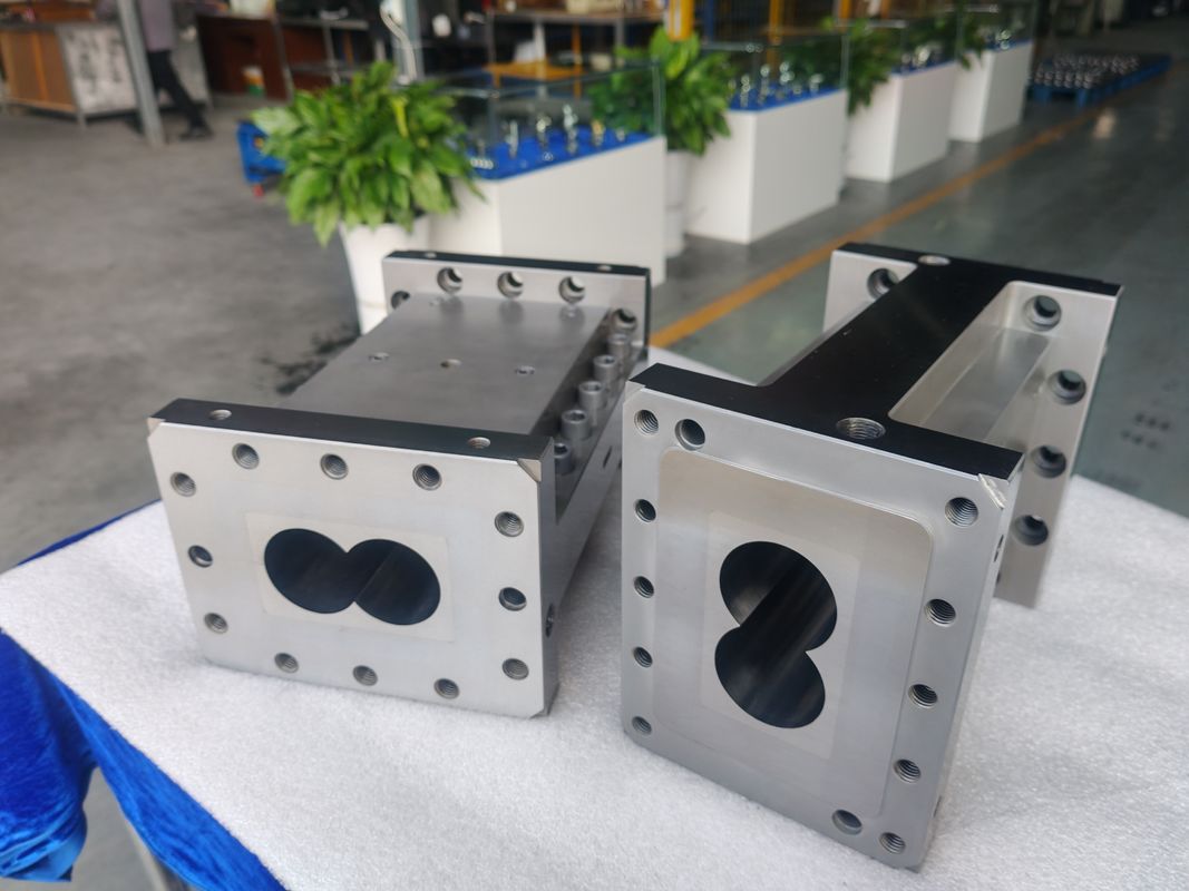 쌍 나사 추출기 150 배럴 쌍 나사 추출기 기계의 장점